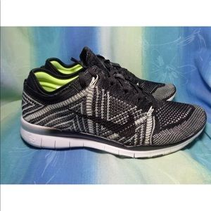 Nike Free Flyknit Women’s Size 7.5